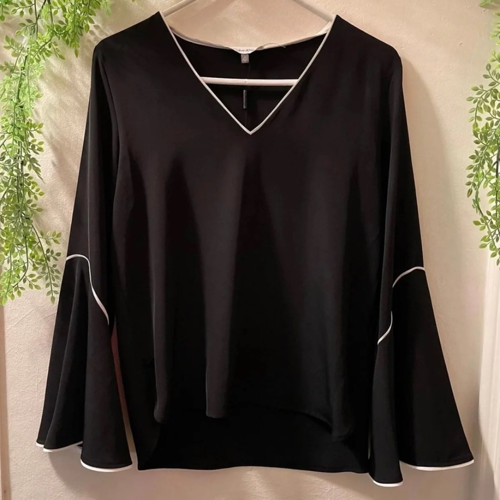 Calvin Klein black top